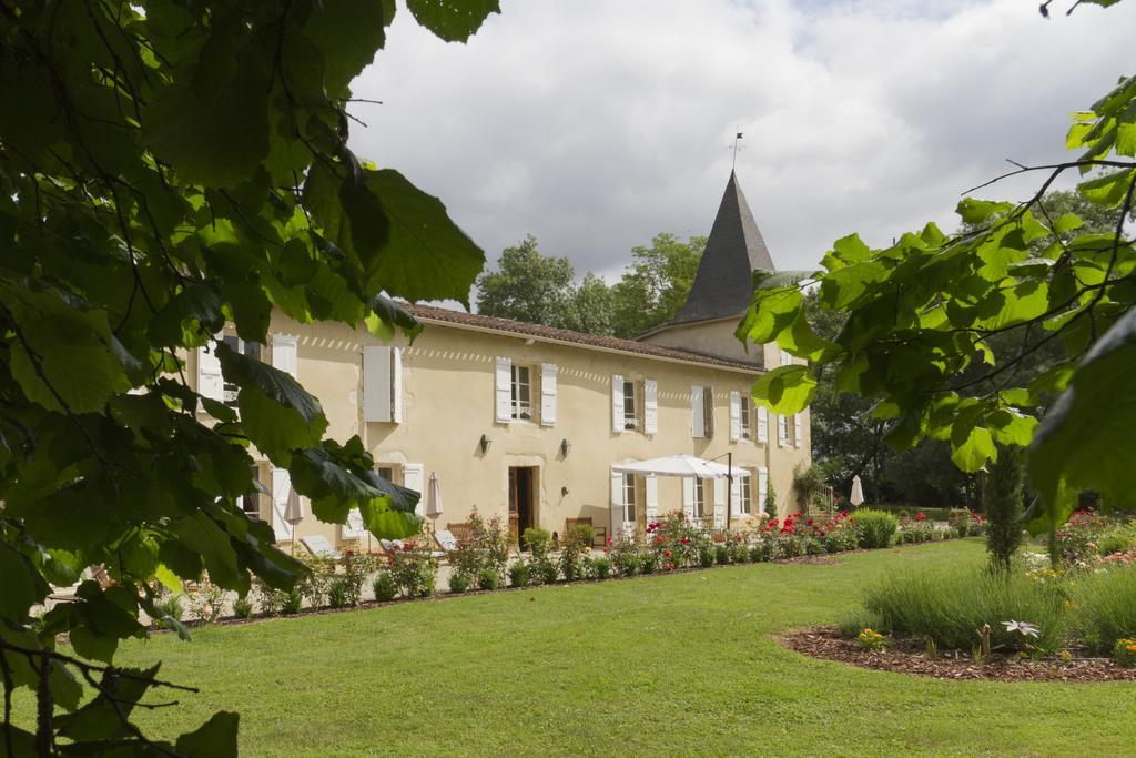 Maison D'Hotes De Charme Les Bruhasses Condom Kültér fotó