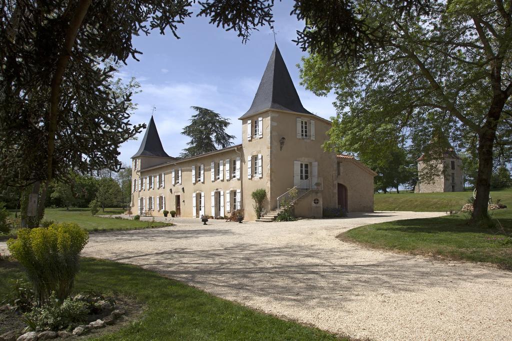 Maison D'Hotes De Charme Les Bruhasses Condom Kültér fotó